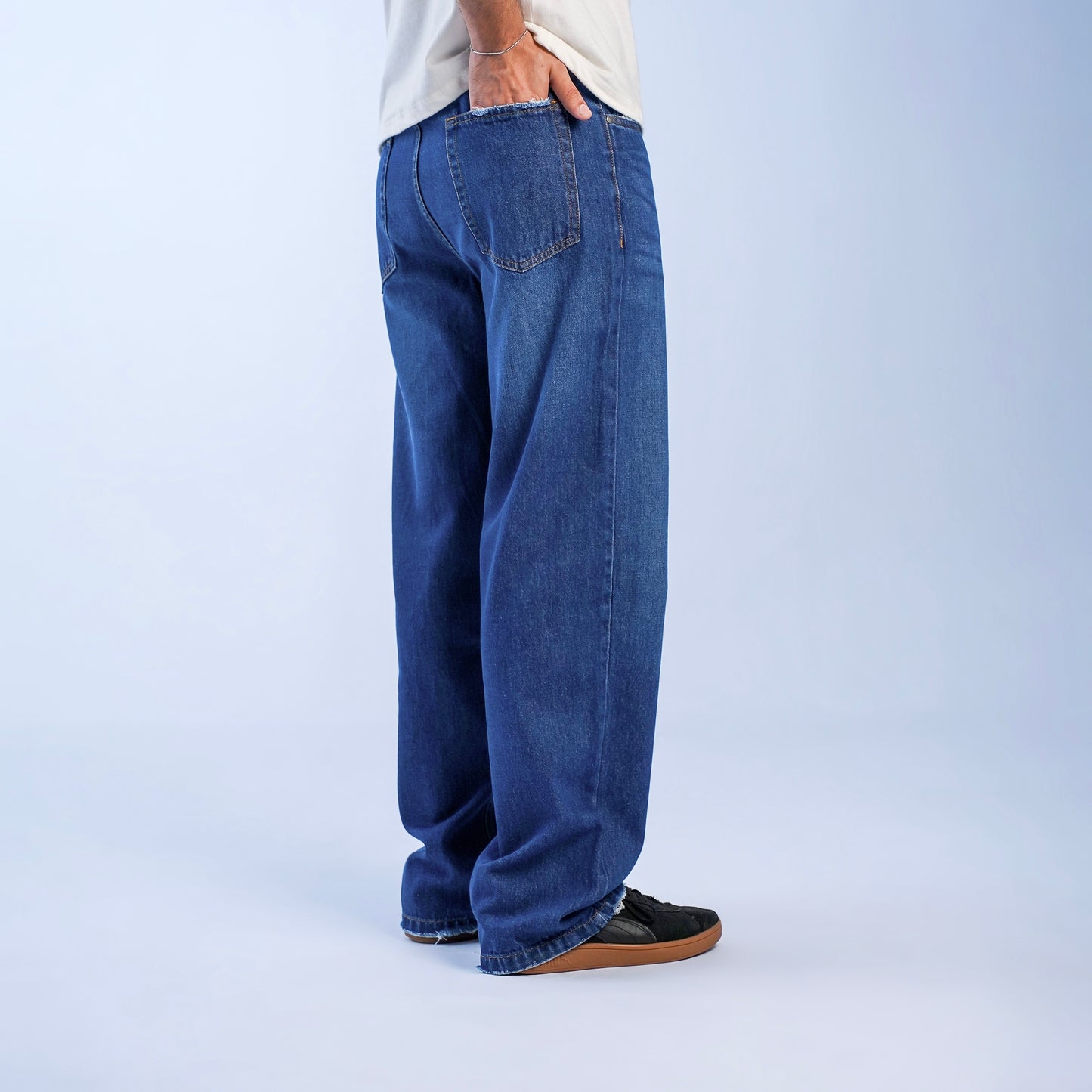 RELAXED FRAY JEANS - NAVY BLUE