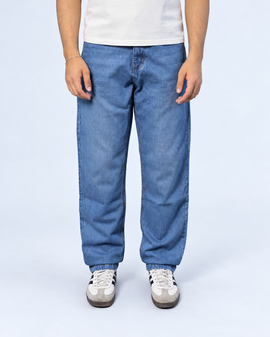 STRAIGHT FIT - SOFT BLUE