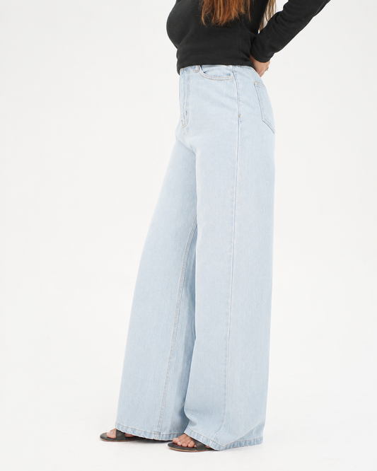 WIDE LEG JEANS - HIGH RISE - LIGHT BLUE