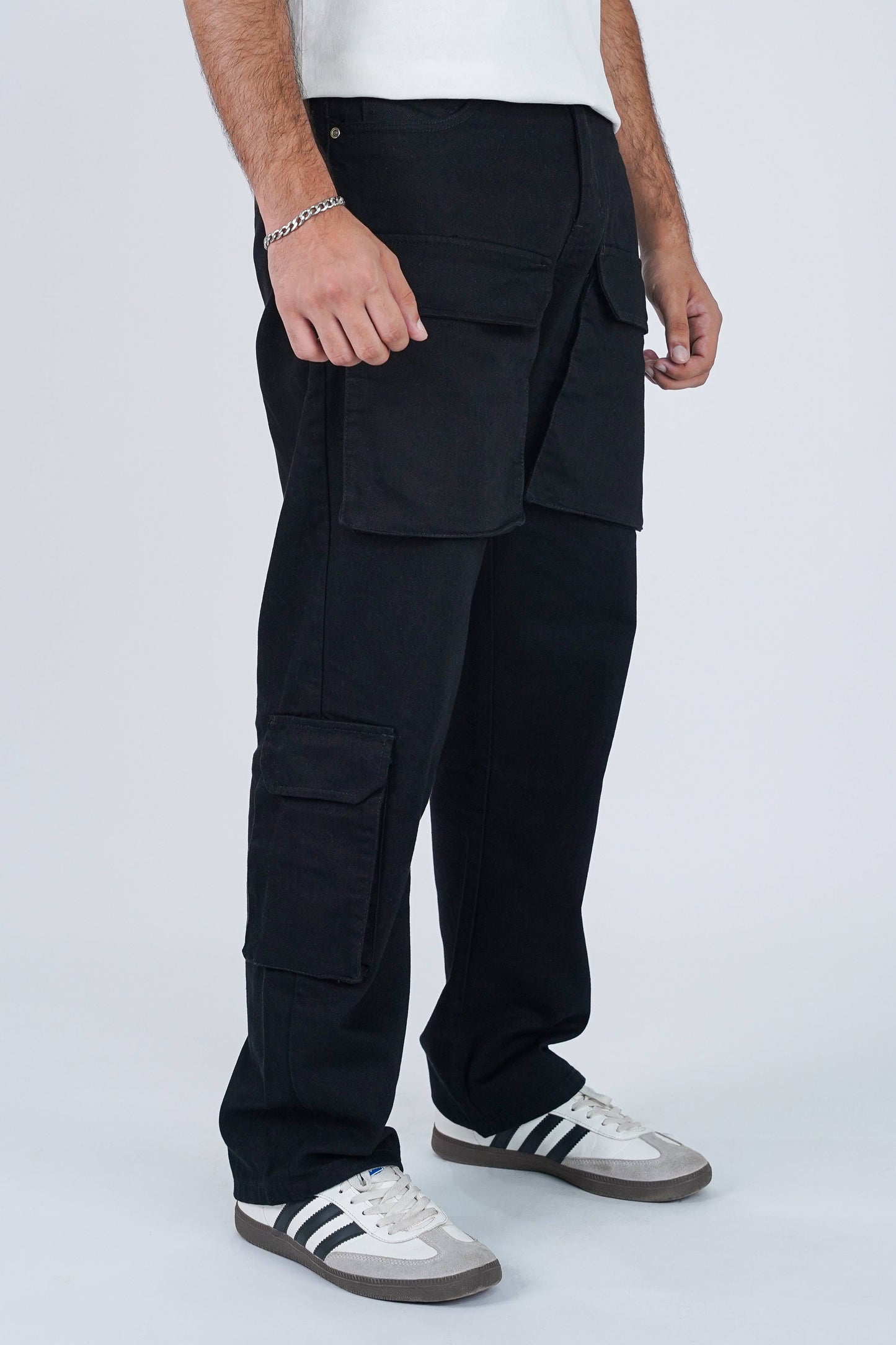 RELAXED CARGO JEANS