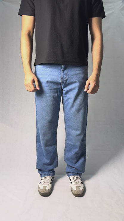 STRAIGHT FIT - SOFT BLUE